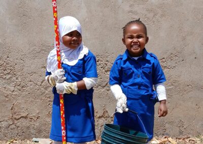 Girl Guides Club Lead the Way in Environmental Cleaness21
