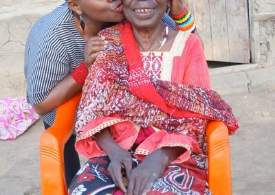 Msaada kwa bibi uliofanywa na Upendo Friends Schoo10